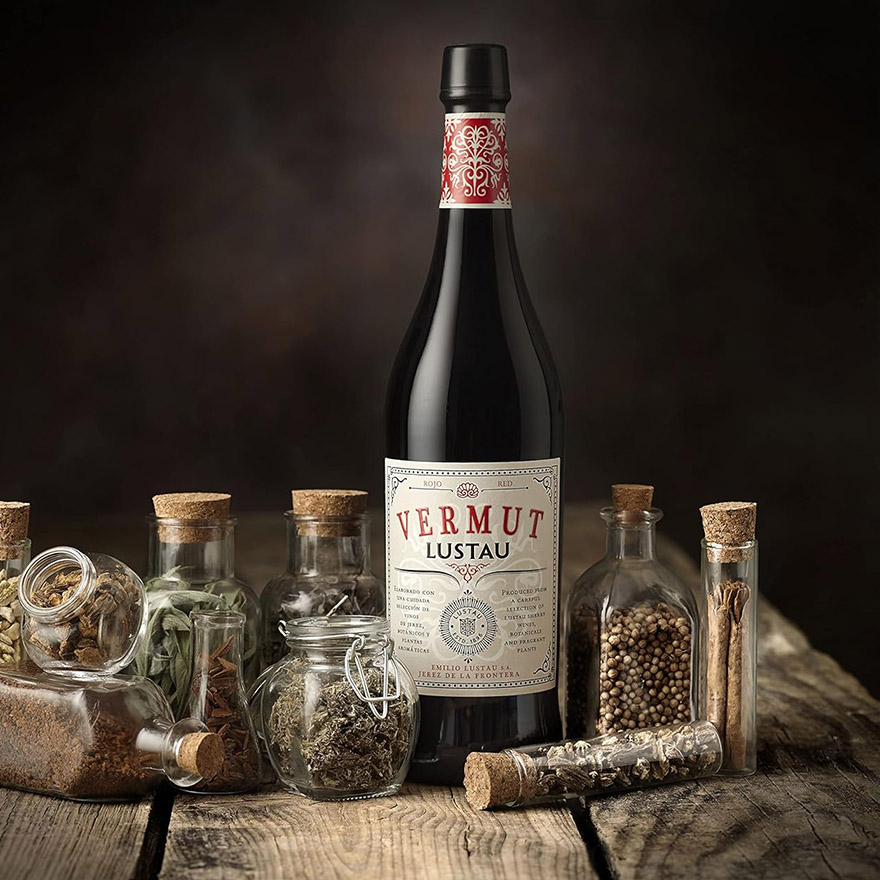 Lustau Vermut Rojo image