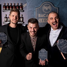 To Bacardi Legacy και οι 3 πιο υποσχόμενοι bartender image