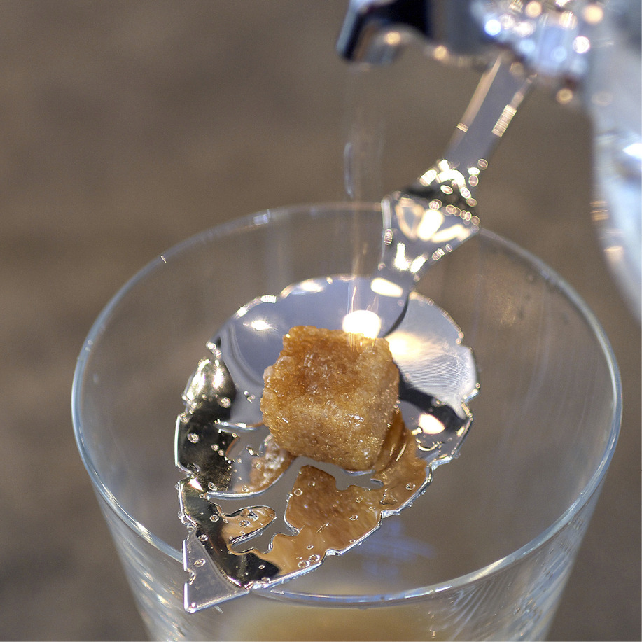 How to serve absinthe