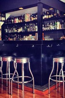 Old Fashioned Bar image 4