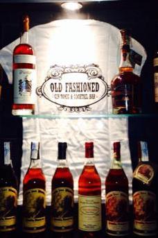Old Fashioned Bar image 1